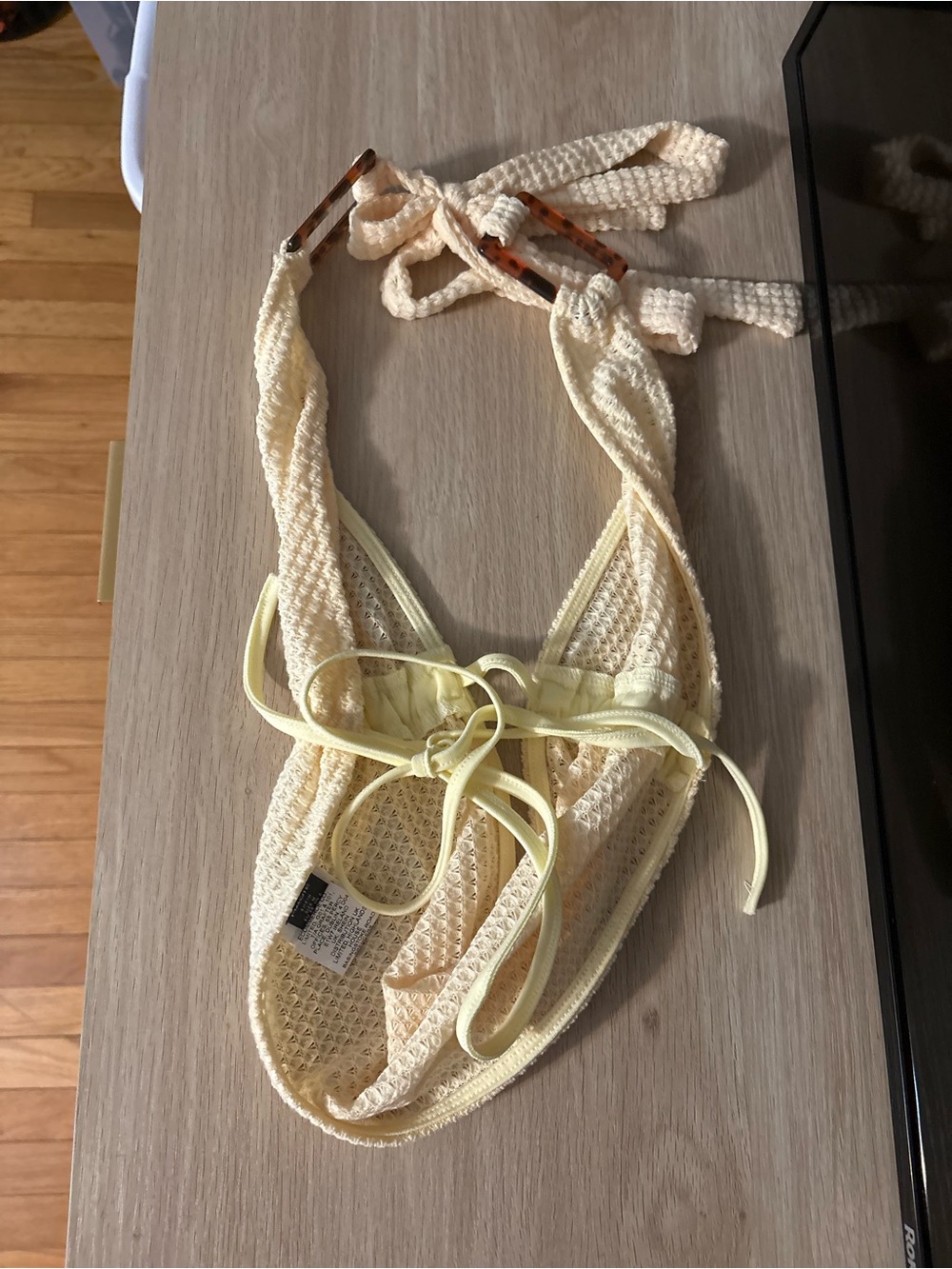 Cream Crochet Halter Bag with Tortoiseshell Ring Detail - Picture 2 of 2